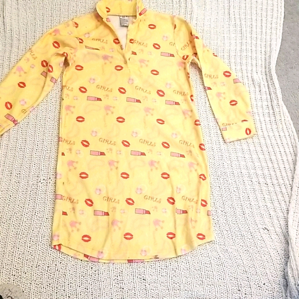 Girls nightgown